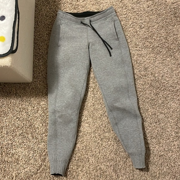 Lululemon Joggers - Picture 2 of 2